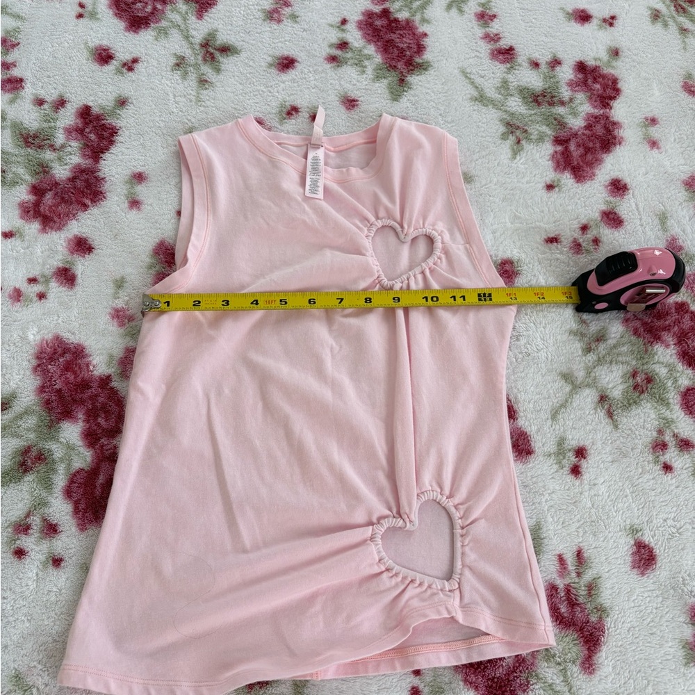 Skims sold out heart cut out tank in baby pink medium